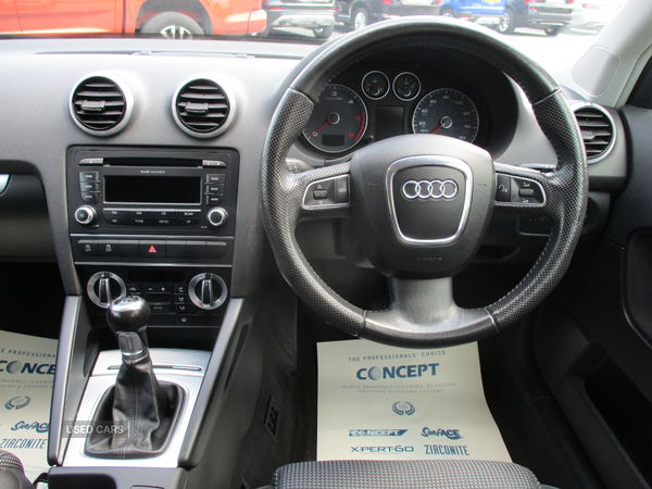 Audi A3 DIESEL SPORTBACK in Down