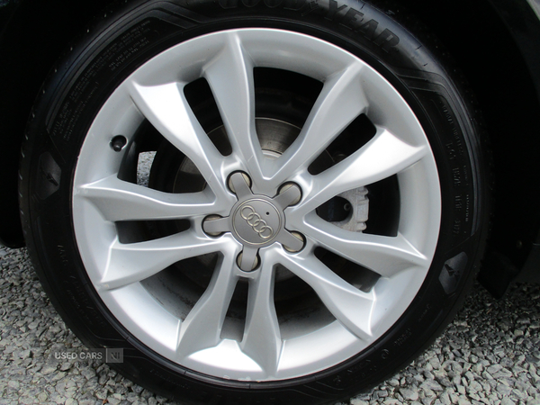 Audi A3 DIESEL SPORTBACK in Down