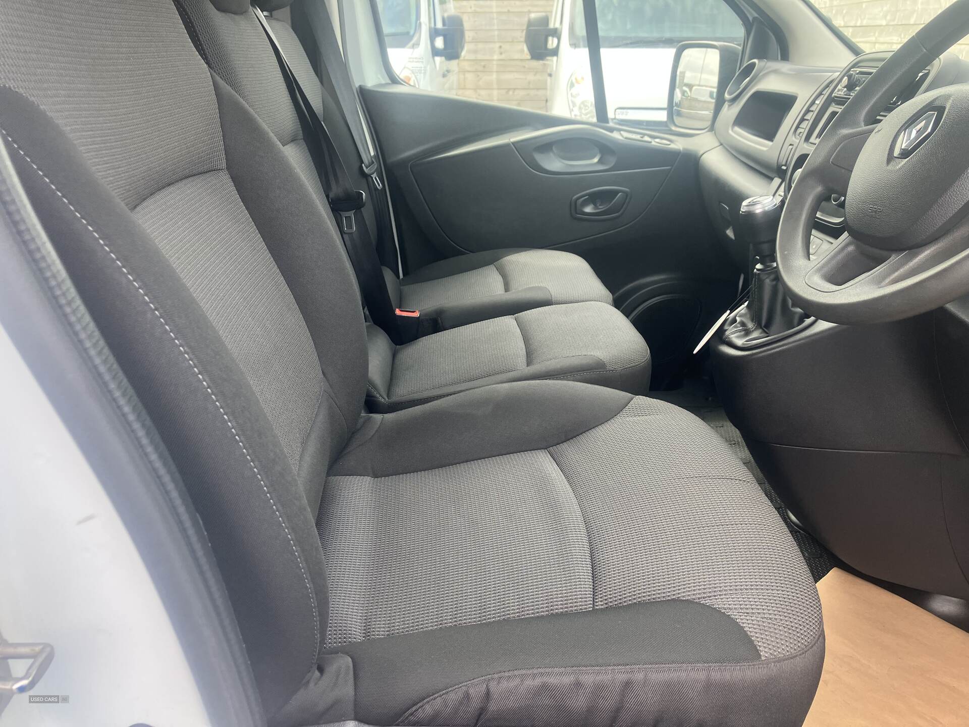 Renault Trafic LWB DIESEL in Down