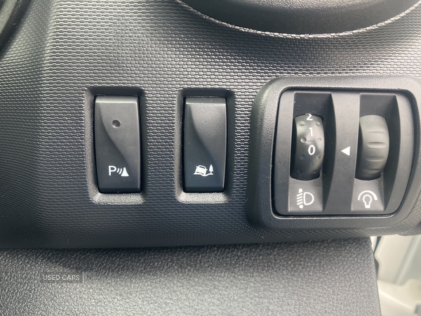 Renault Trafic LWB DIESEL in Down