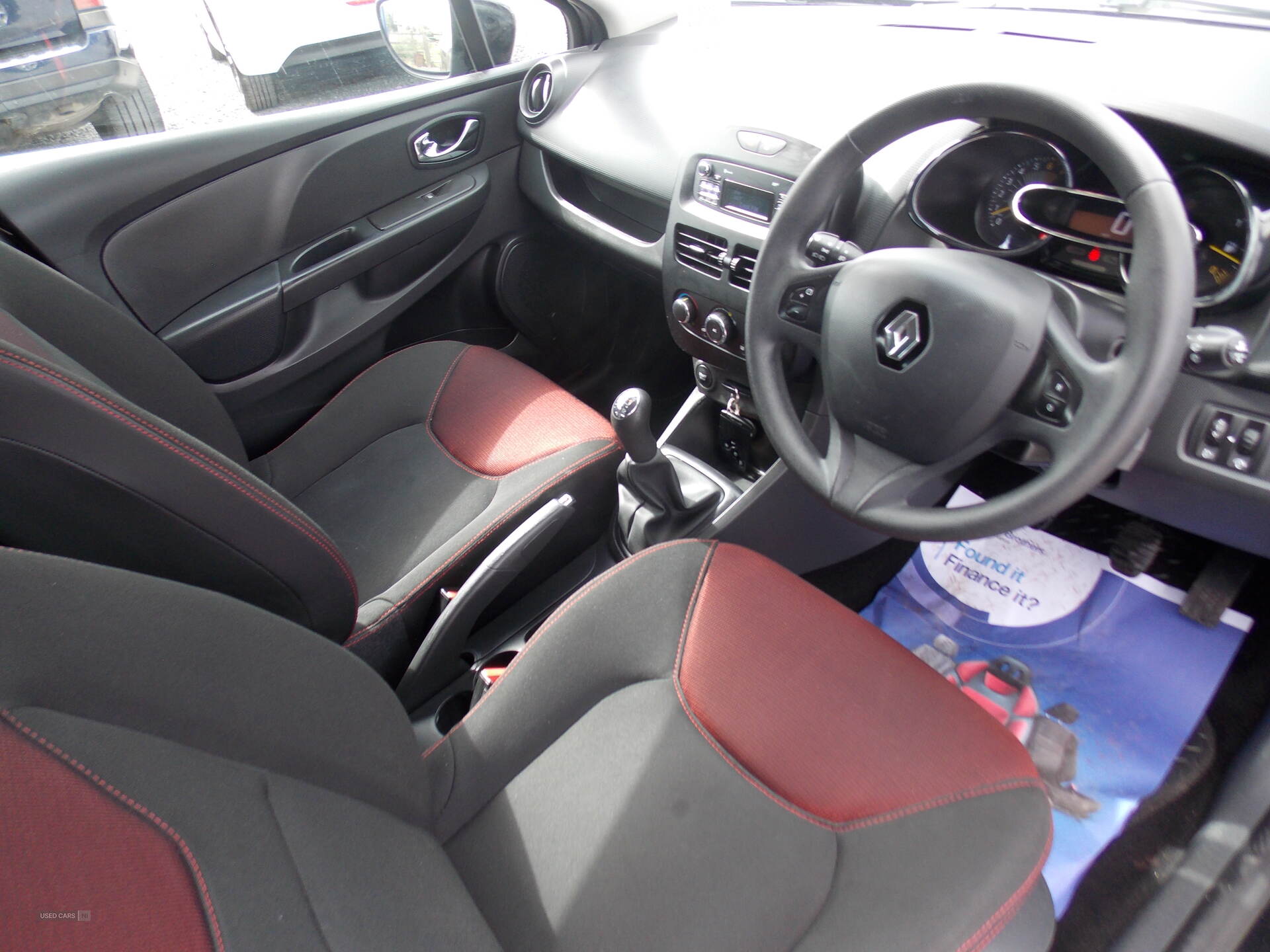 Sep 2013 Renault Clio 1.2 16V Expression+ 5dr
