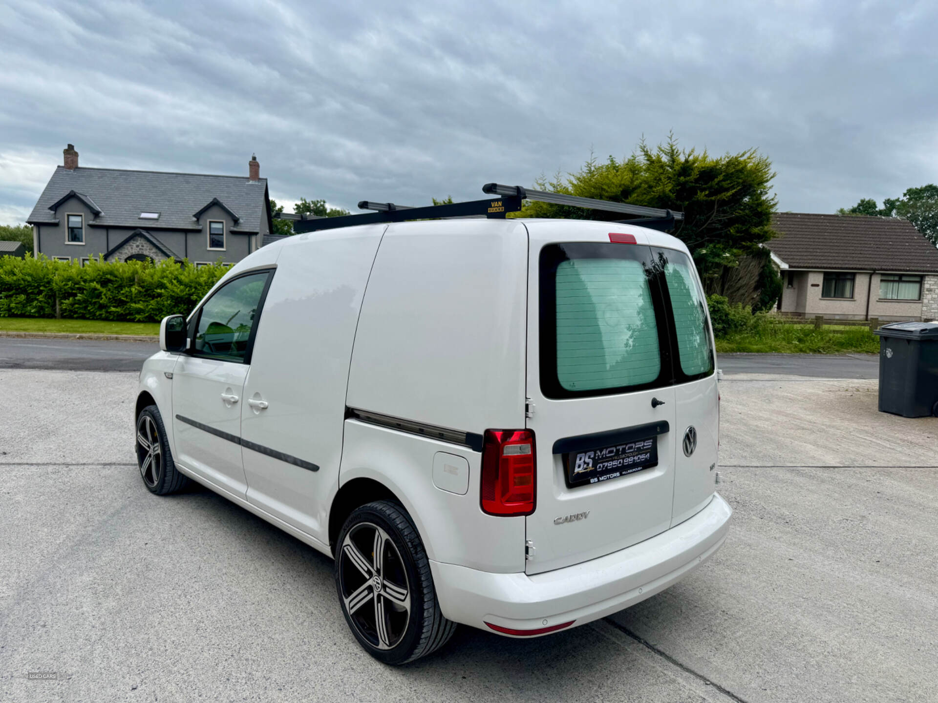 Volkswagen Caddy C20 DIESEL in Down