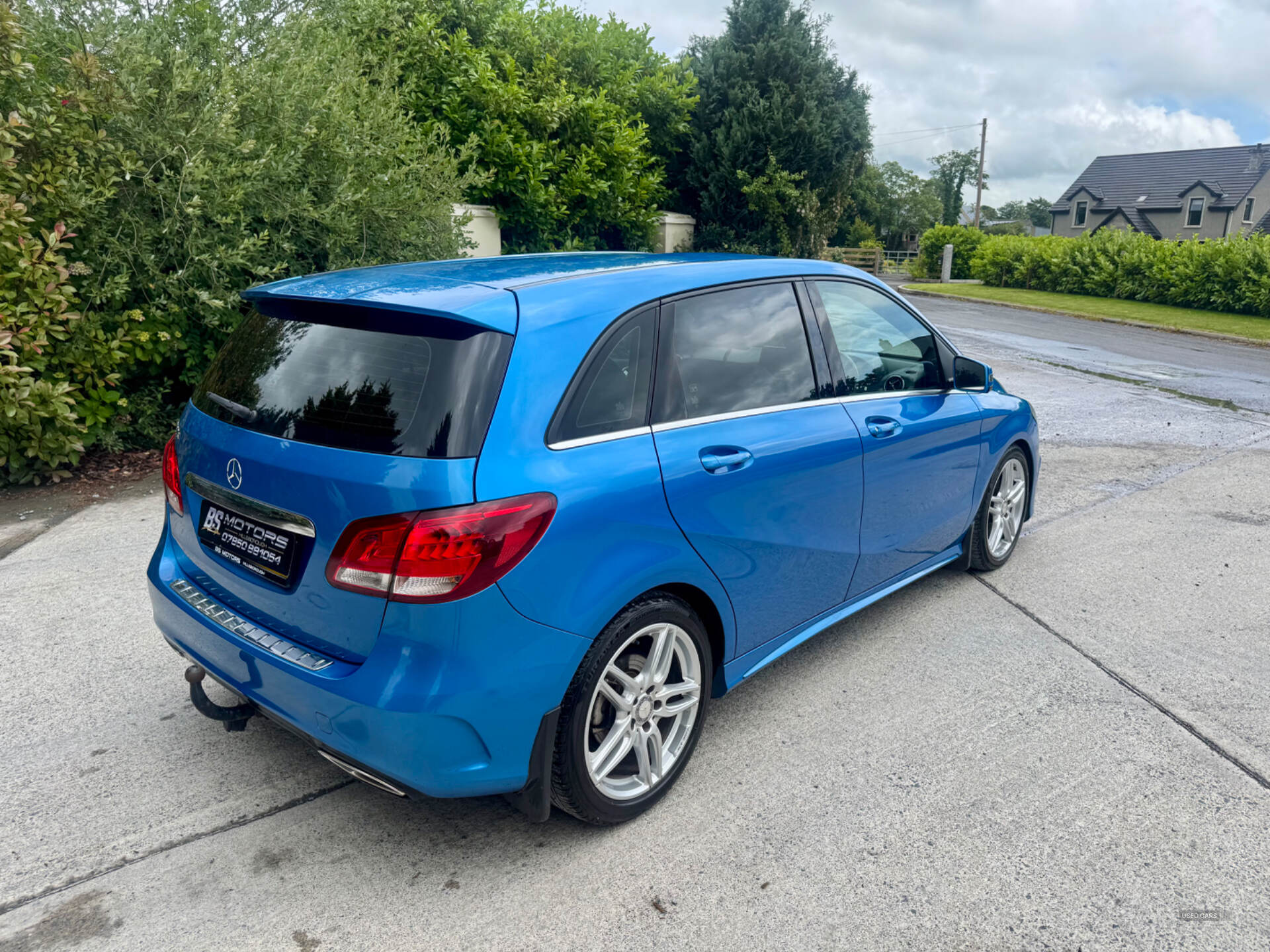 Mercedes B-Class DIESEL HATCHBACK in Down