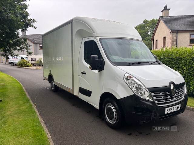 Sep 2017 Renault Master LL35dCi 130 Business Low Roof Luton Loloader