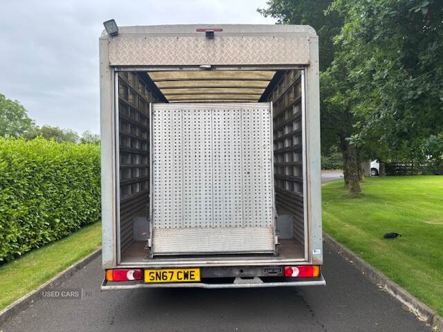 Sep 2017 Renault Master LL35dCi 130 Business Low Roof Luton Loloader
