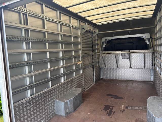 Sep 2017 Renault Master LL35dCi 130 Business Low Roof Luton Loloader