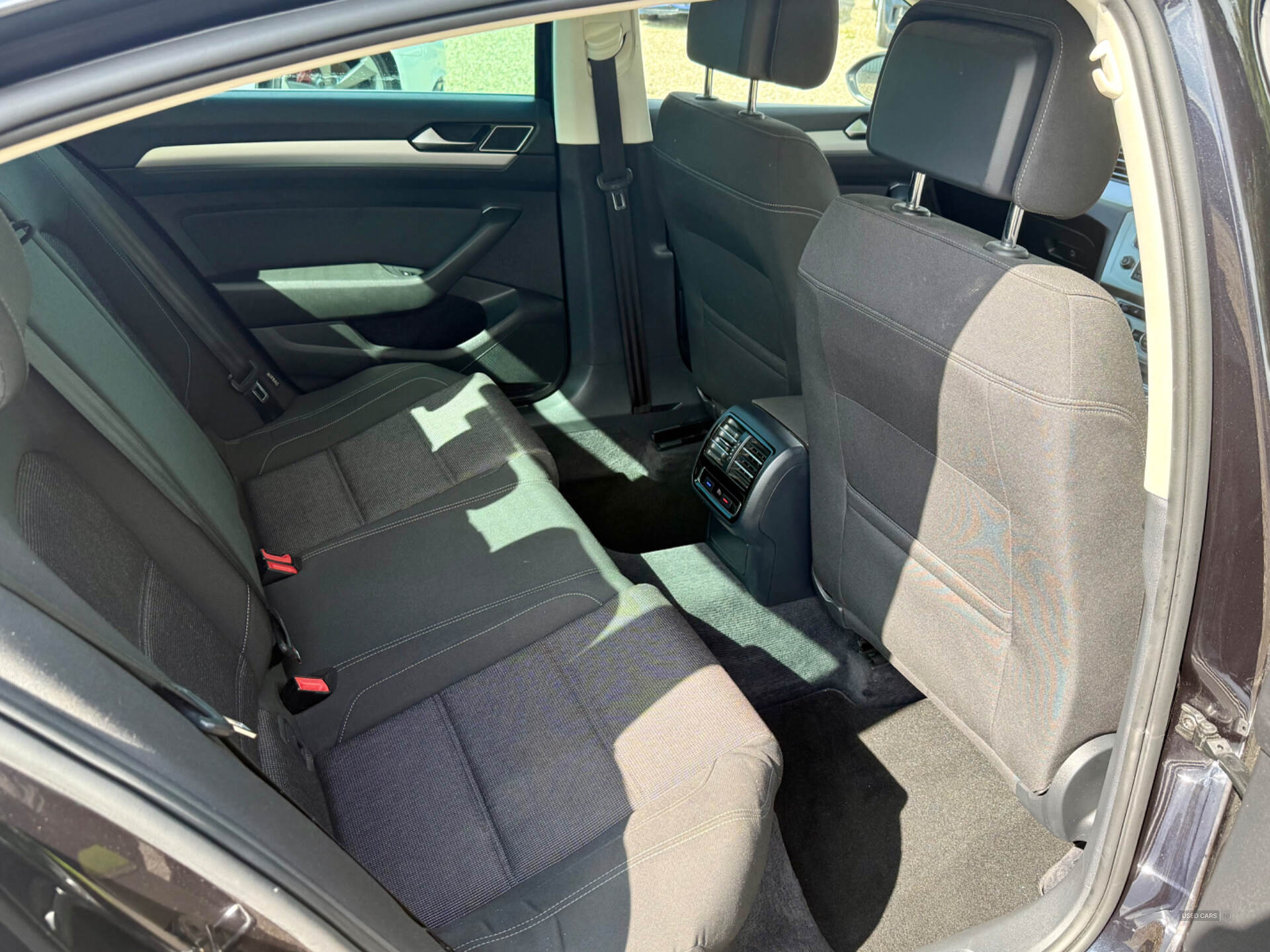 Volkswagen Passat DIESEL SALOON in Derry / Londonderry