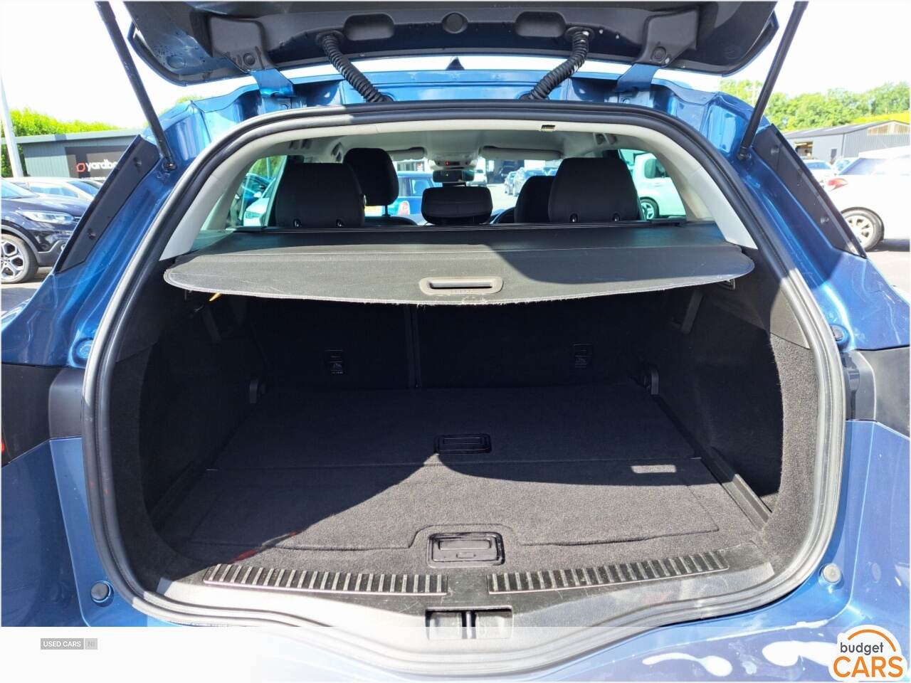 Car Thumbnail 24
