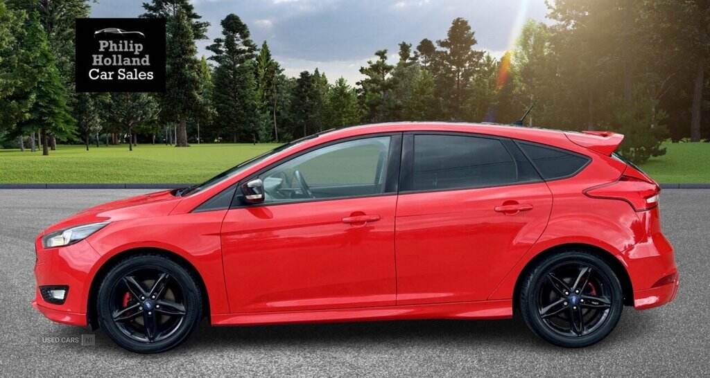 Apr 2016 Ford Focus 1.5 EcoBoost 182 Zetec S Red 5dr