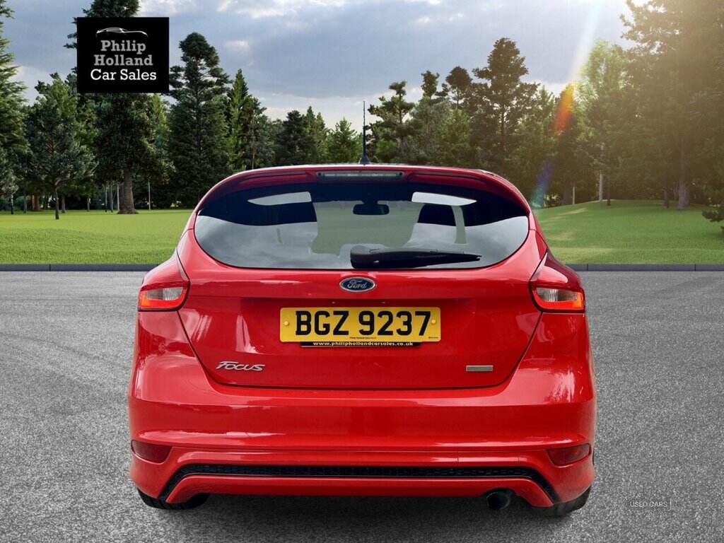 Apr 2016 Ford Focus 1.5 EcoBoost 182 Zetec S Red 5dr