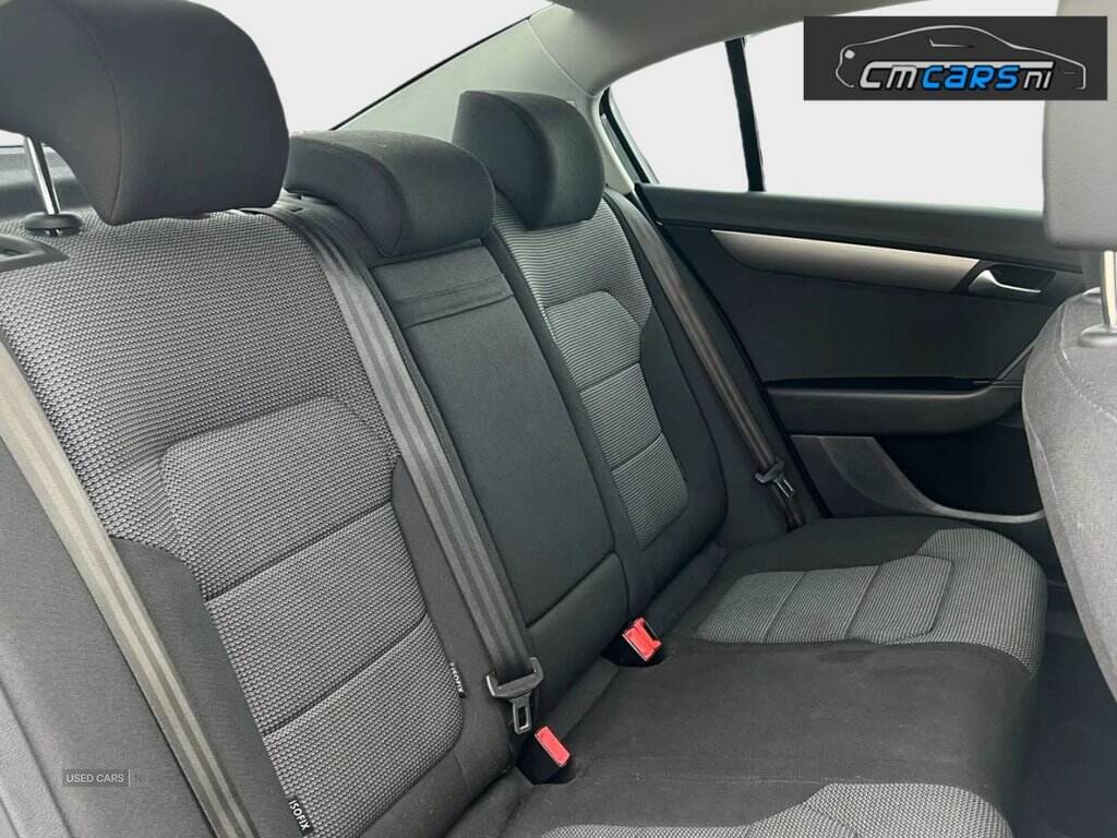Jan 2014 Volkswagen Passat 2.0 TDI Bluemotion Tech Highline 4dr