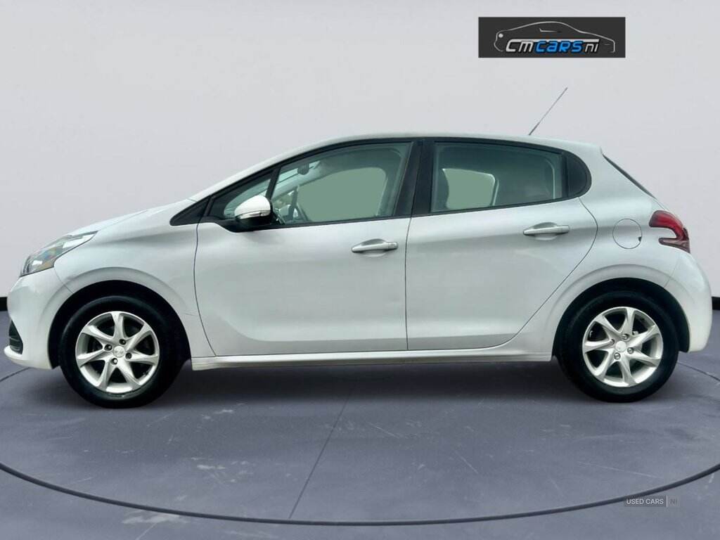 May 2015 Peugeot 208 1.0 PureTech Active 5dr