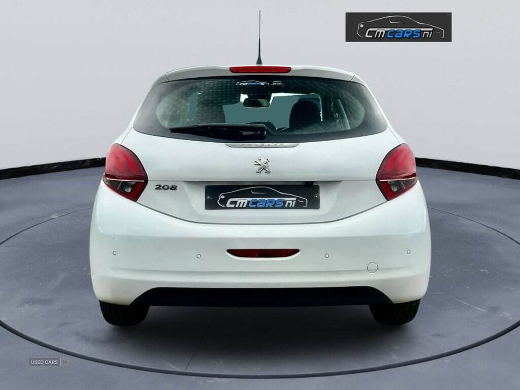 May 2015 Peugeot 208 1.0 PureTech Active 5dr