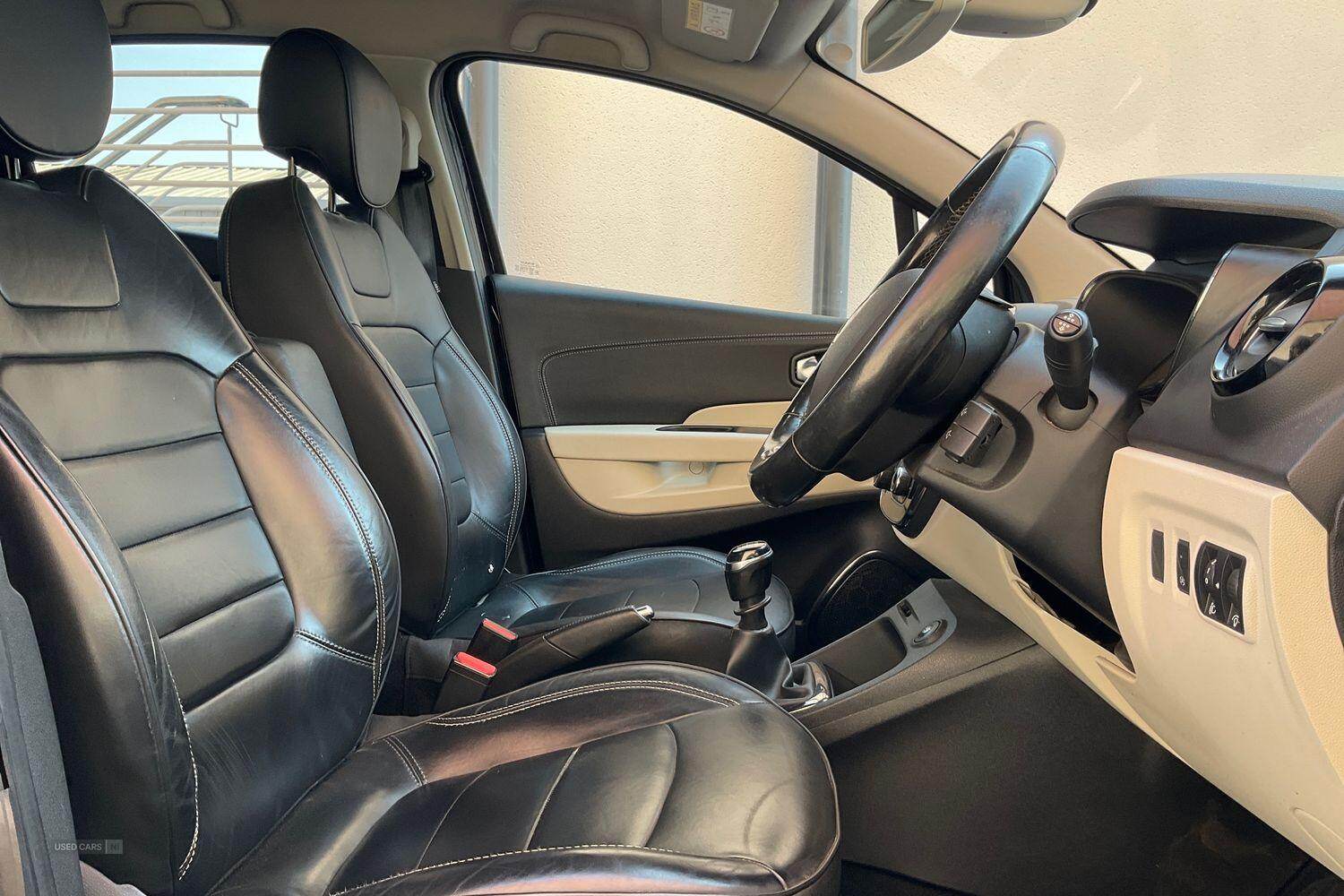 Jun 2018 Renault Captur 1.2 TCE 120 Signature S Nav 5dr