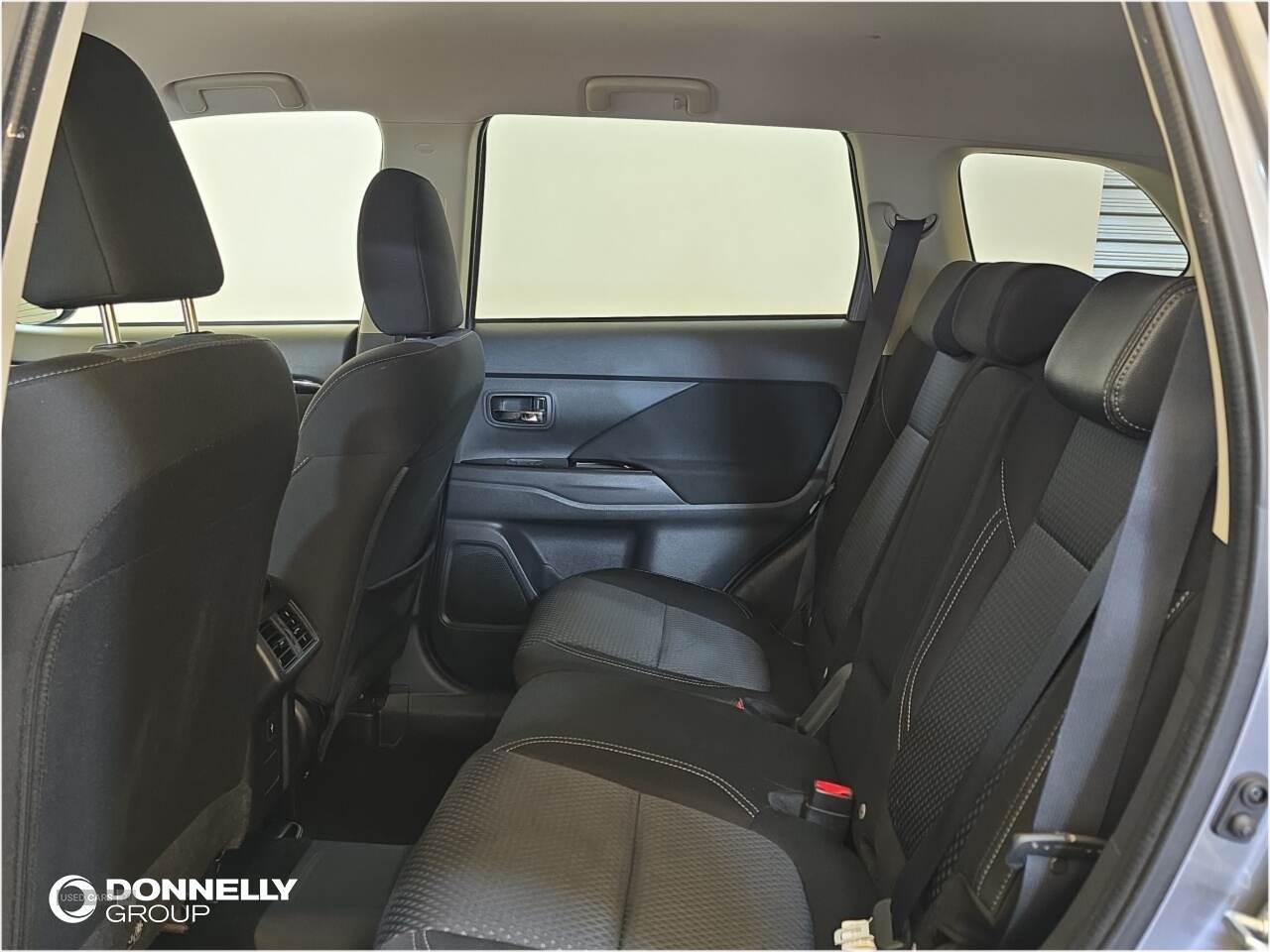 May 2021 Mitsubishi Outlander 2.4 PHEV Design 5dr Auto