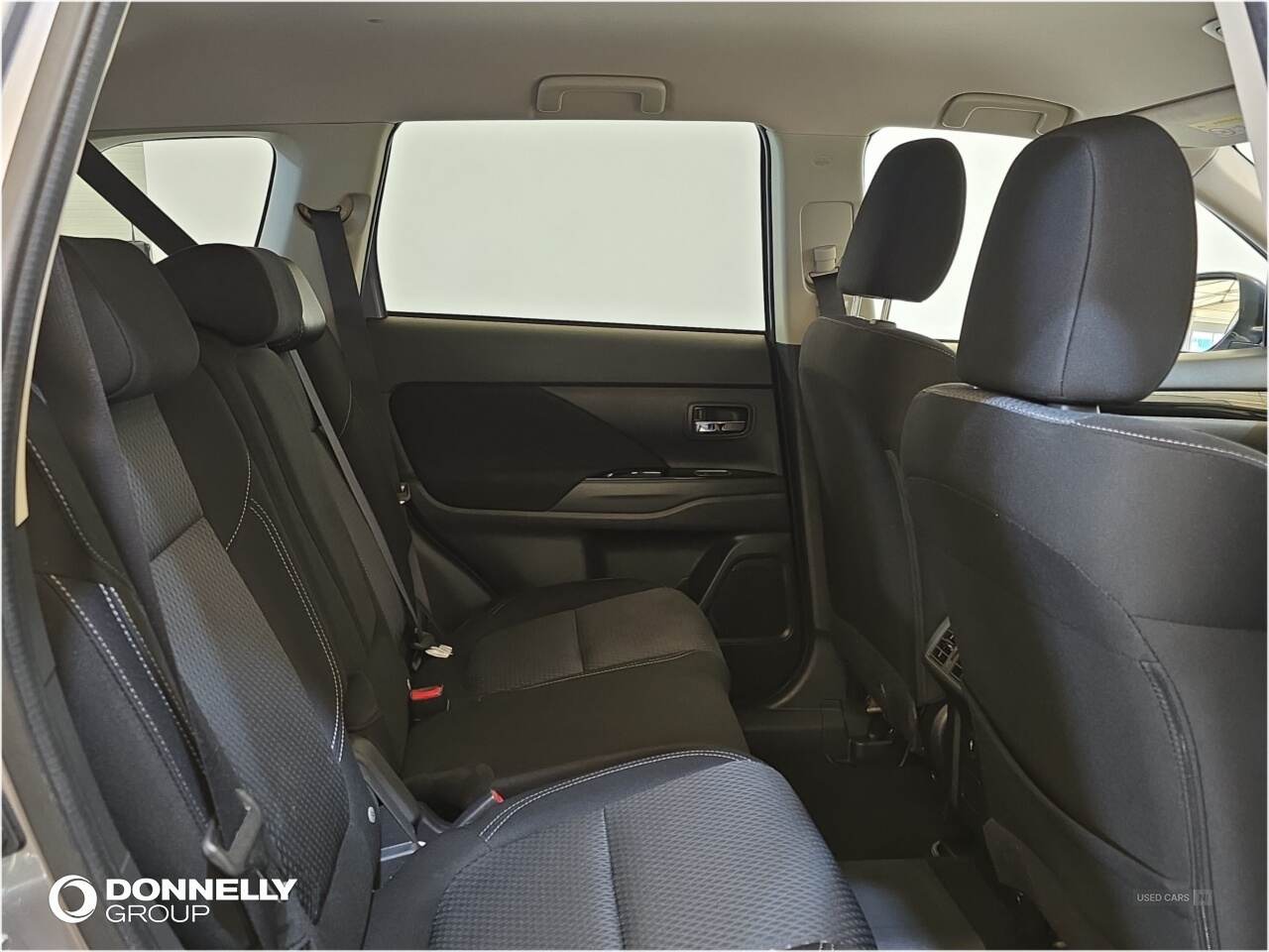 May 2021 Mitsubishi Outlander 2.4 PHEV Design 5dr Auto