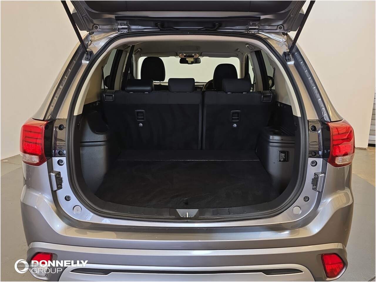 May 2021 Mitsubishi Outlander 2.4 PHEV Design 5dr Auto