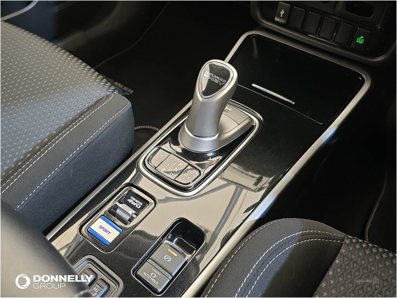 May 2021 Mitsubishi Outlander 2.4 PHEV Design 5dr Auto