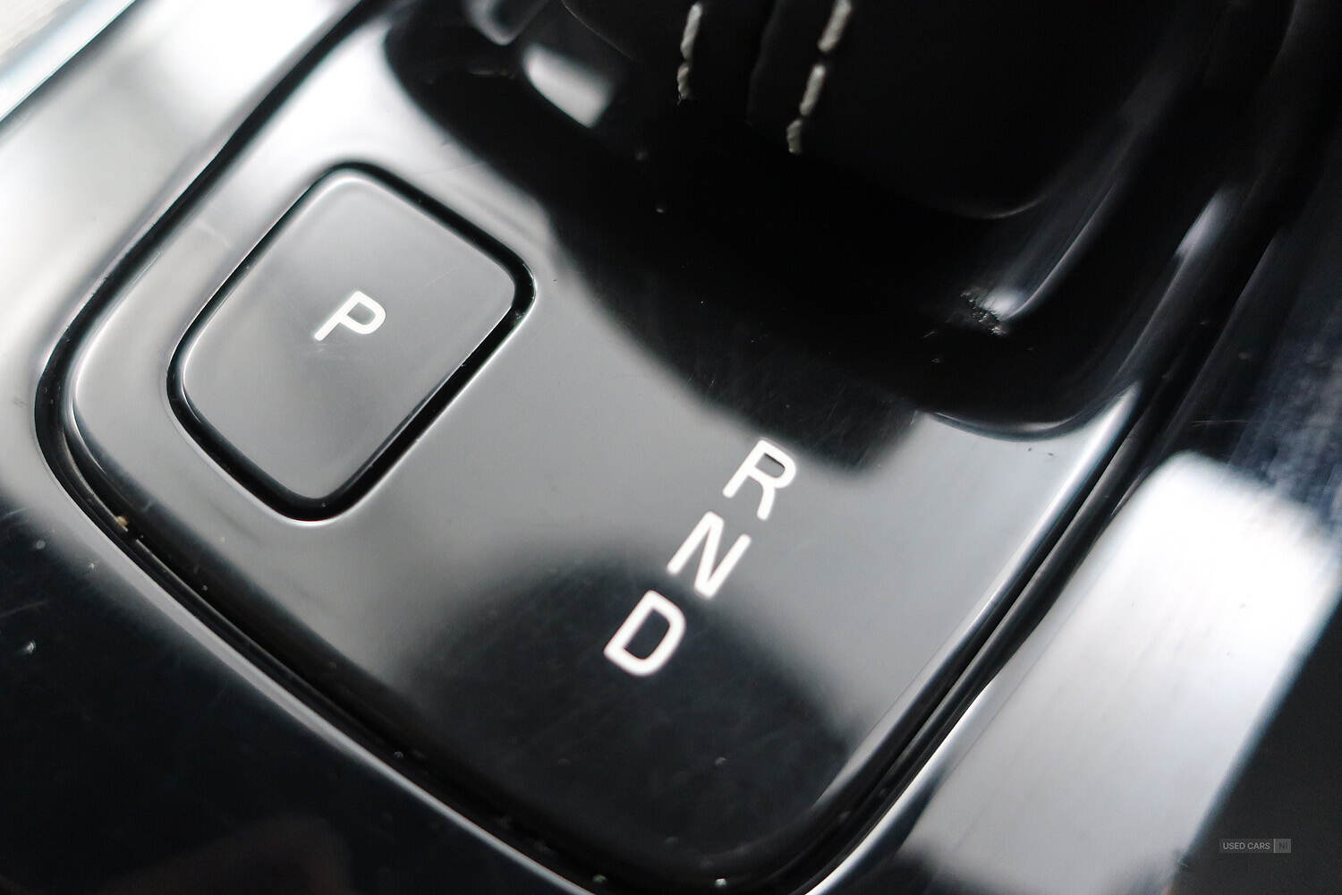 Mar 2022 Volvo V60 2.0 B3P R DESIGN 5dr Auto [7 speed]
