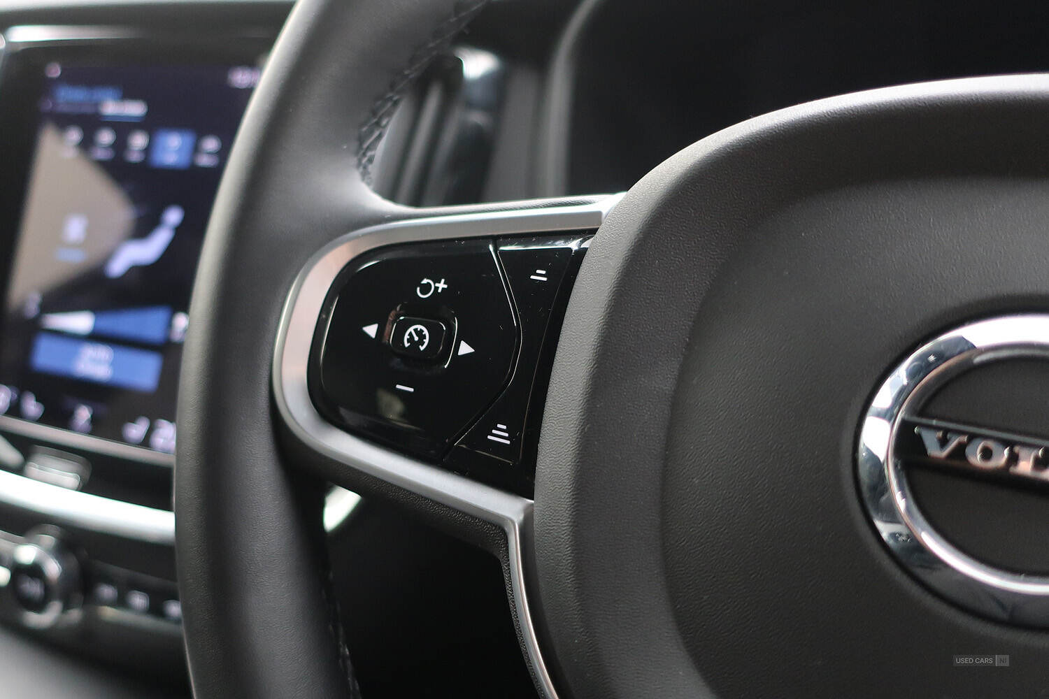 Mar 2022 Volvo V60 2.0 B3P R DESIGN 5dr Auto [7 speed]