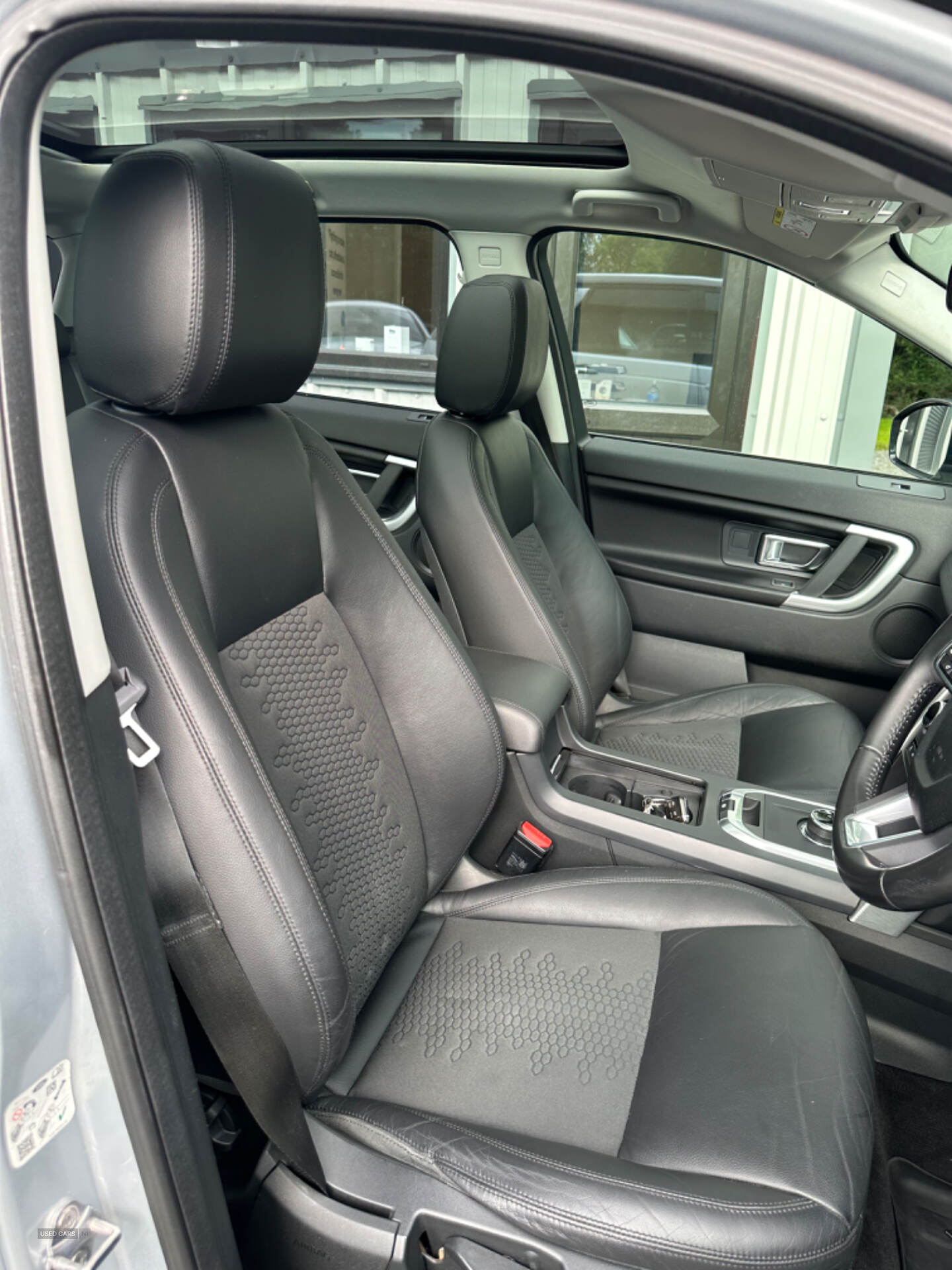 Jan 2018 Land Rover Discovery Sport 2.0 TD4 180 SE Tech 5dr Auto