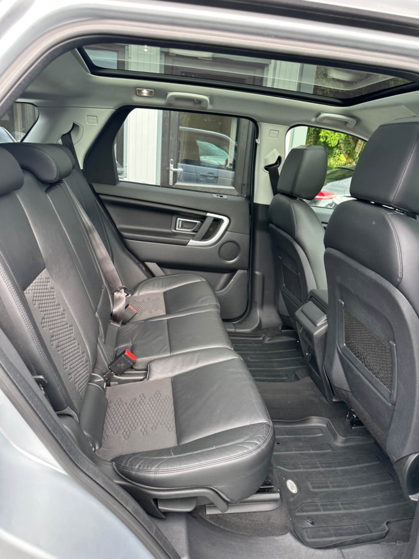 Jan 2018 Land Rover Discovery Sport 2.0 TD4 180 SE Tech 5dr Auto