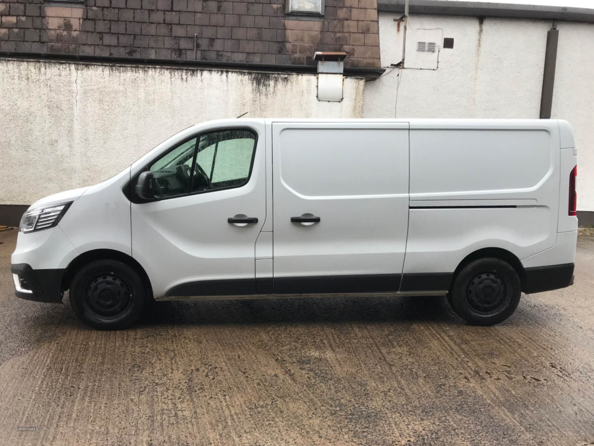 Renault Trafic 3T1 FWD 2.0 DCI 150 L2 H1 RED EDITION in Antrim
