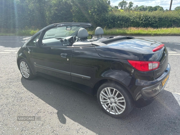Mitsubishi Colt CABRIOLET in Down