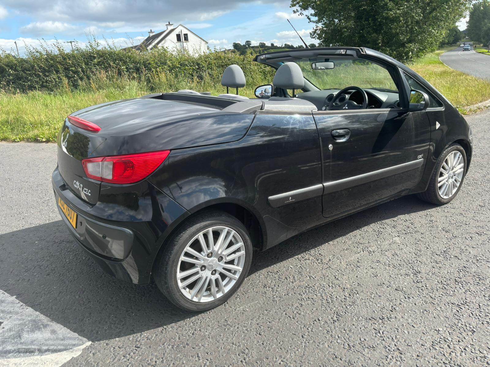 Mitsubishi Colt CABRIOLET in Down
