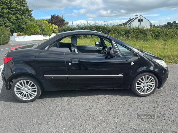 Mitsubishi Colt CABRIOLET in Down