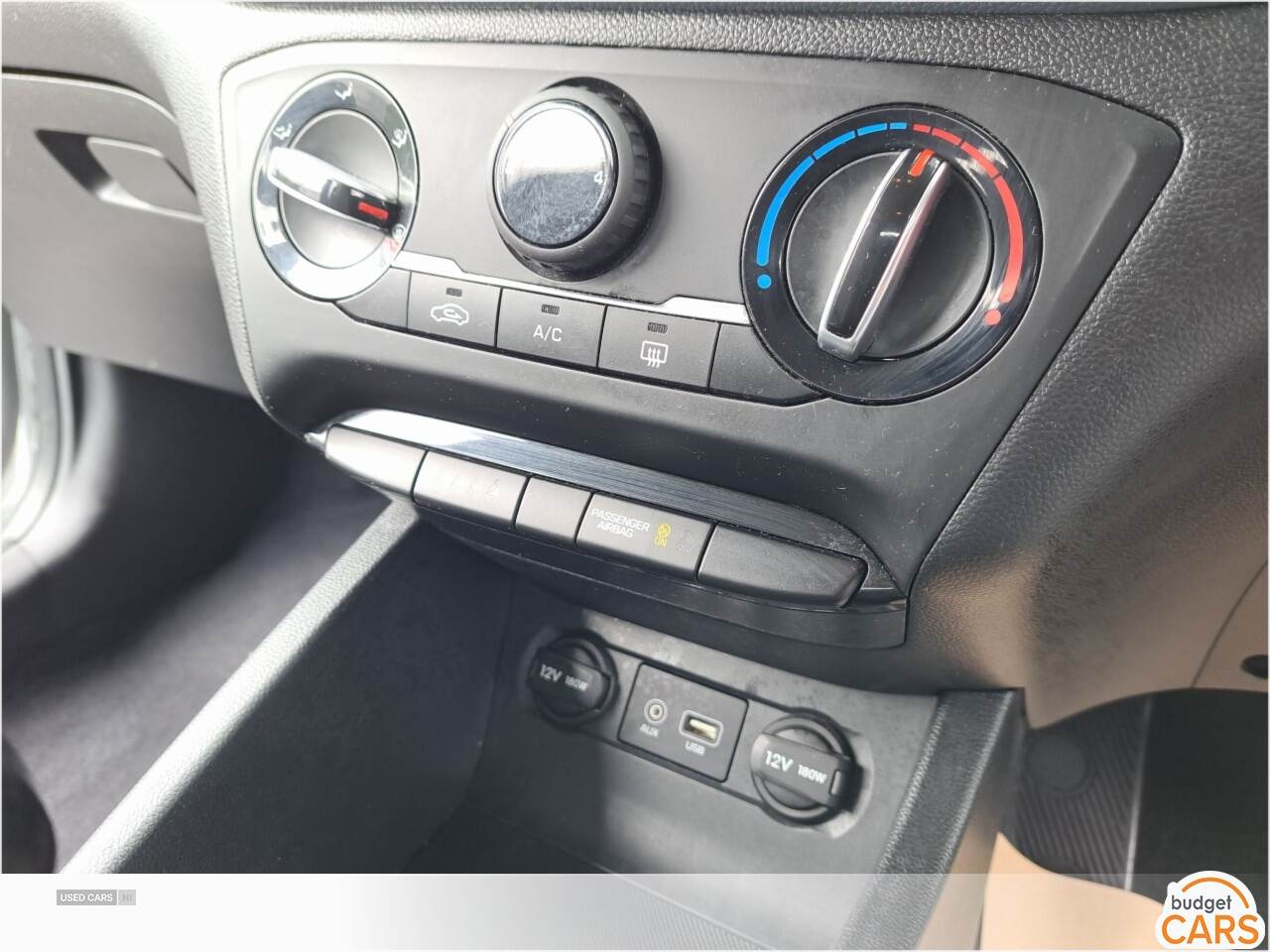 Hyundai i20 HATCHBACK in Down