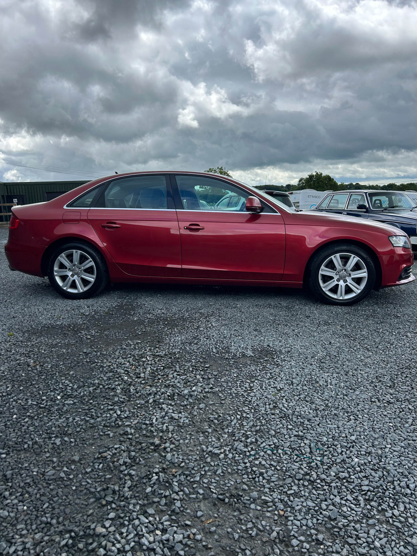 Audi A4 SALOON in Down