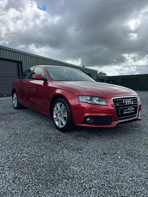 Audi A4 SALOON in Down