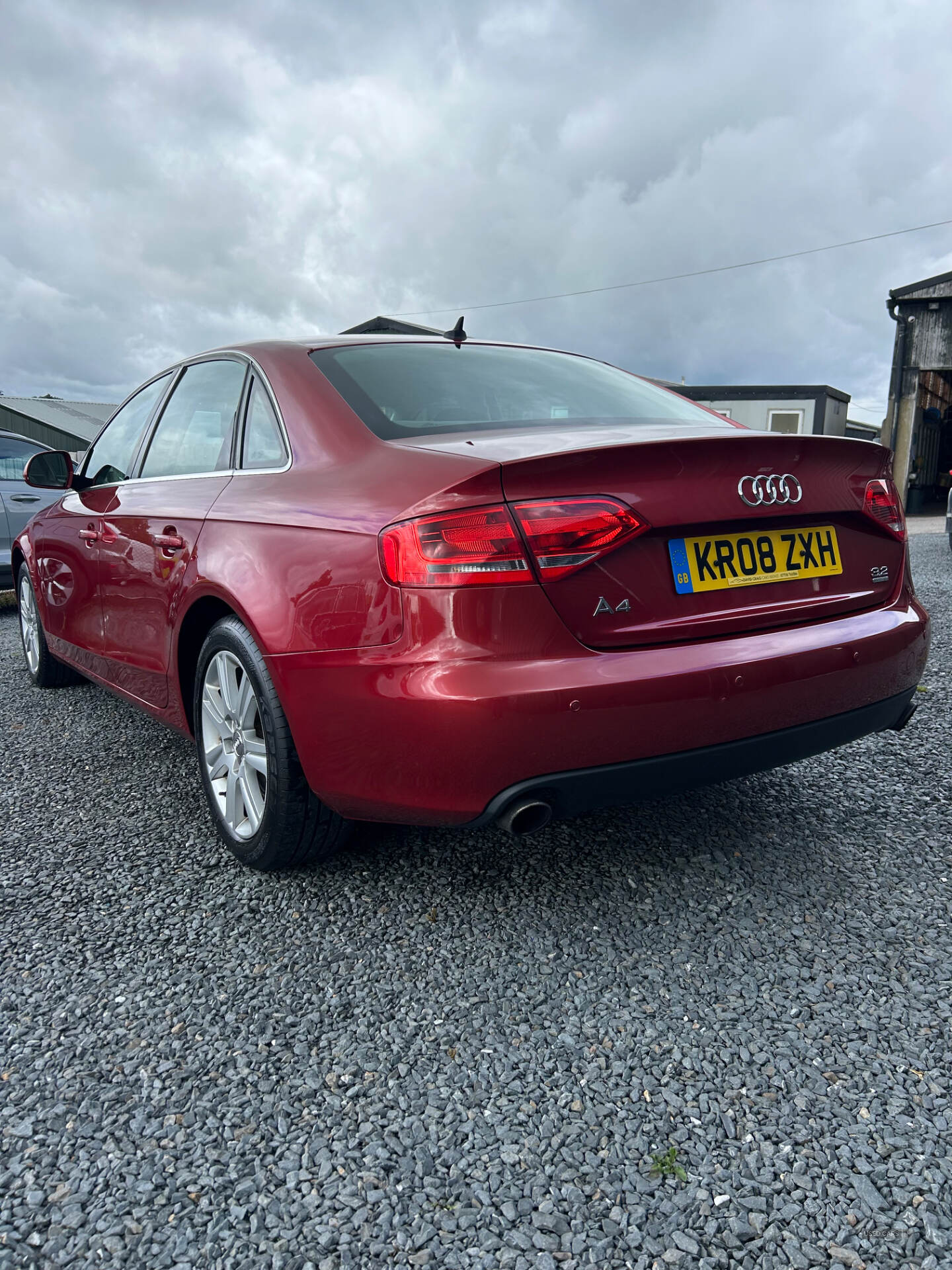 Audi A4 SALOON in Down