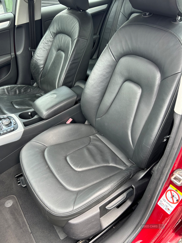 Audi A4 SALOON in Down