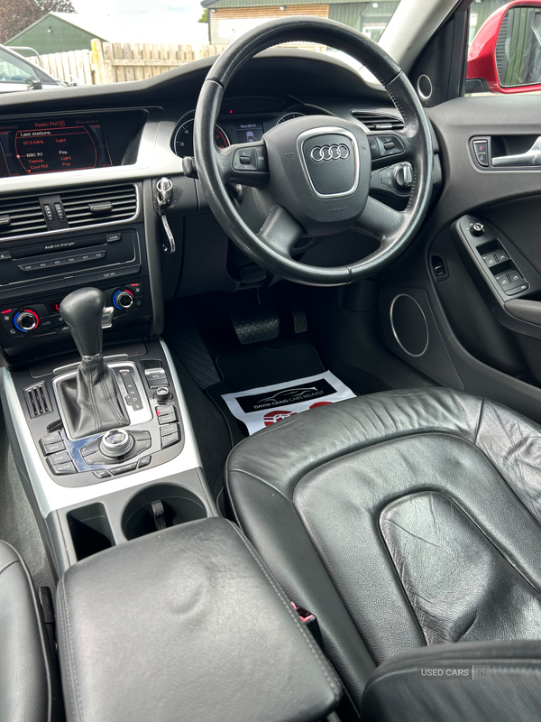 Audi A4 SALOON in Down