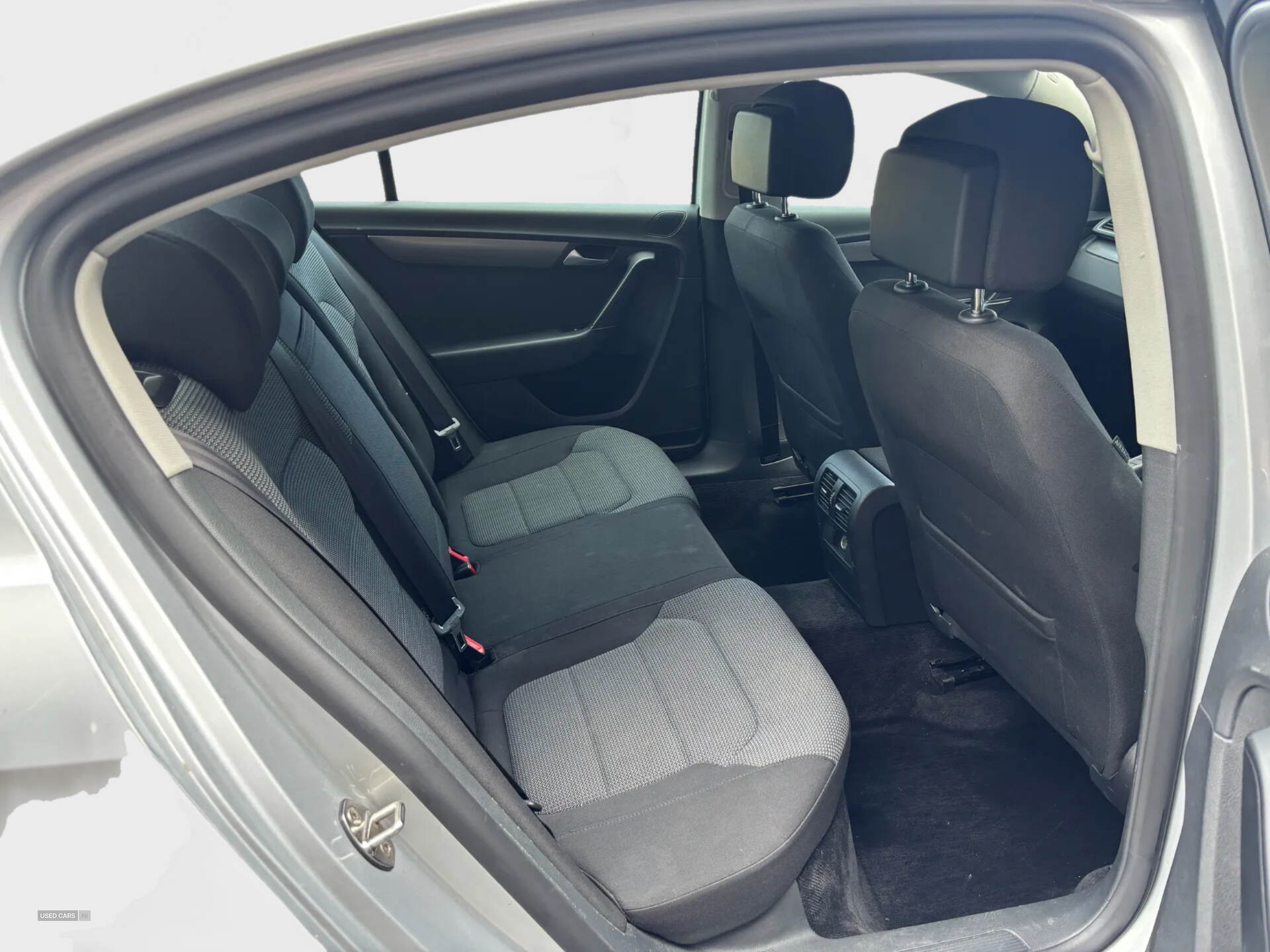 Volkswagen Passat DIESEL SALOON in Down