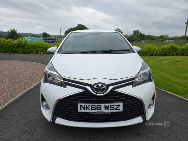 Toyota Yaris HATCHBACK in Down