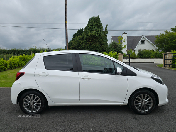 Toyota Yaris HATCHBACK in Down