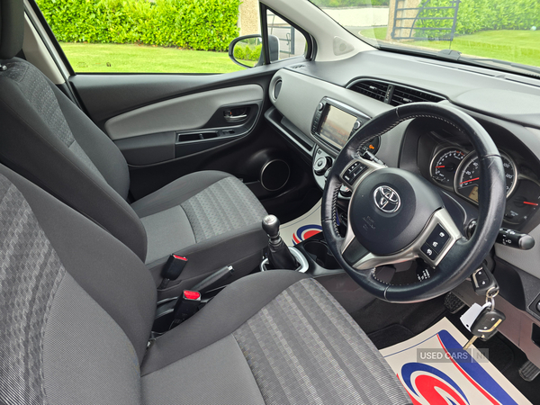 Toyota Yaris HATCHBACK in Down