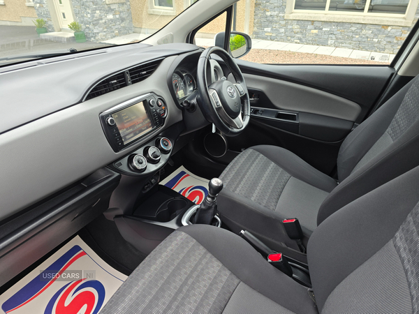 Toyota Yaris HATCHBACK in Down