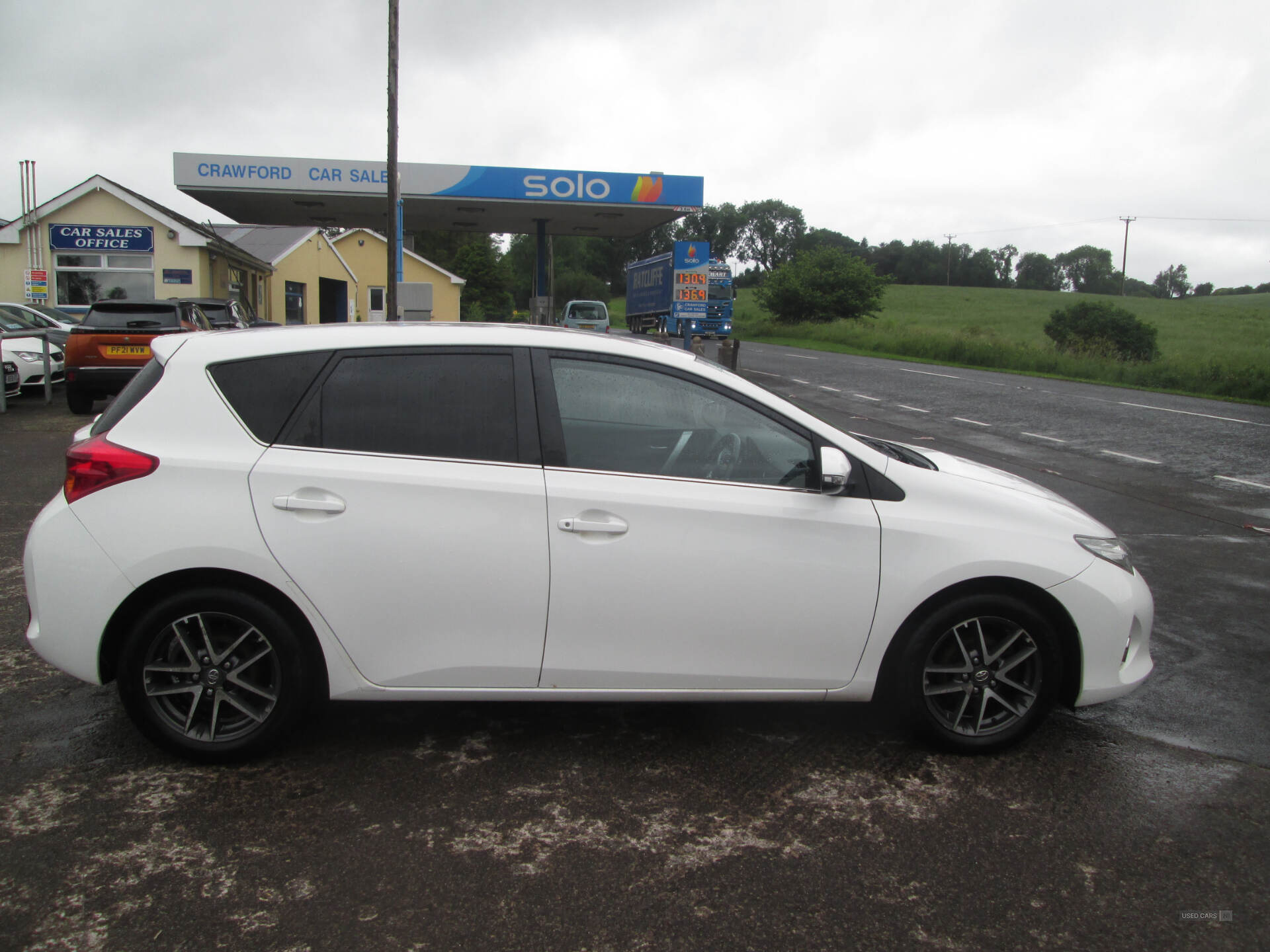 Dec 2014 Toyota Auris 1.4 D-4D Icon+ 5dr