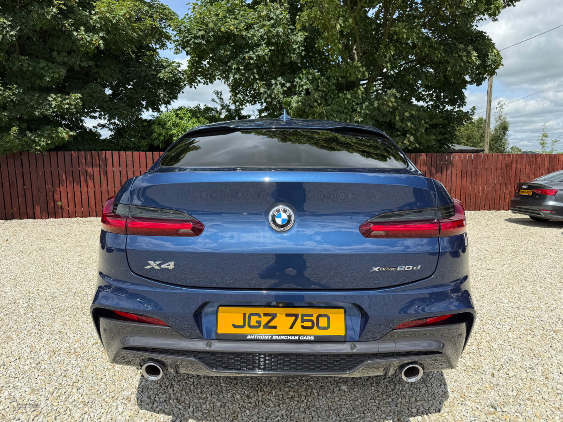 Car Thumbnail 4