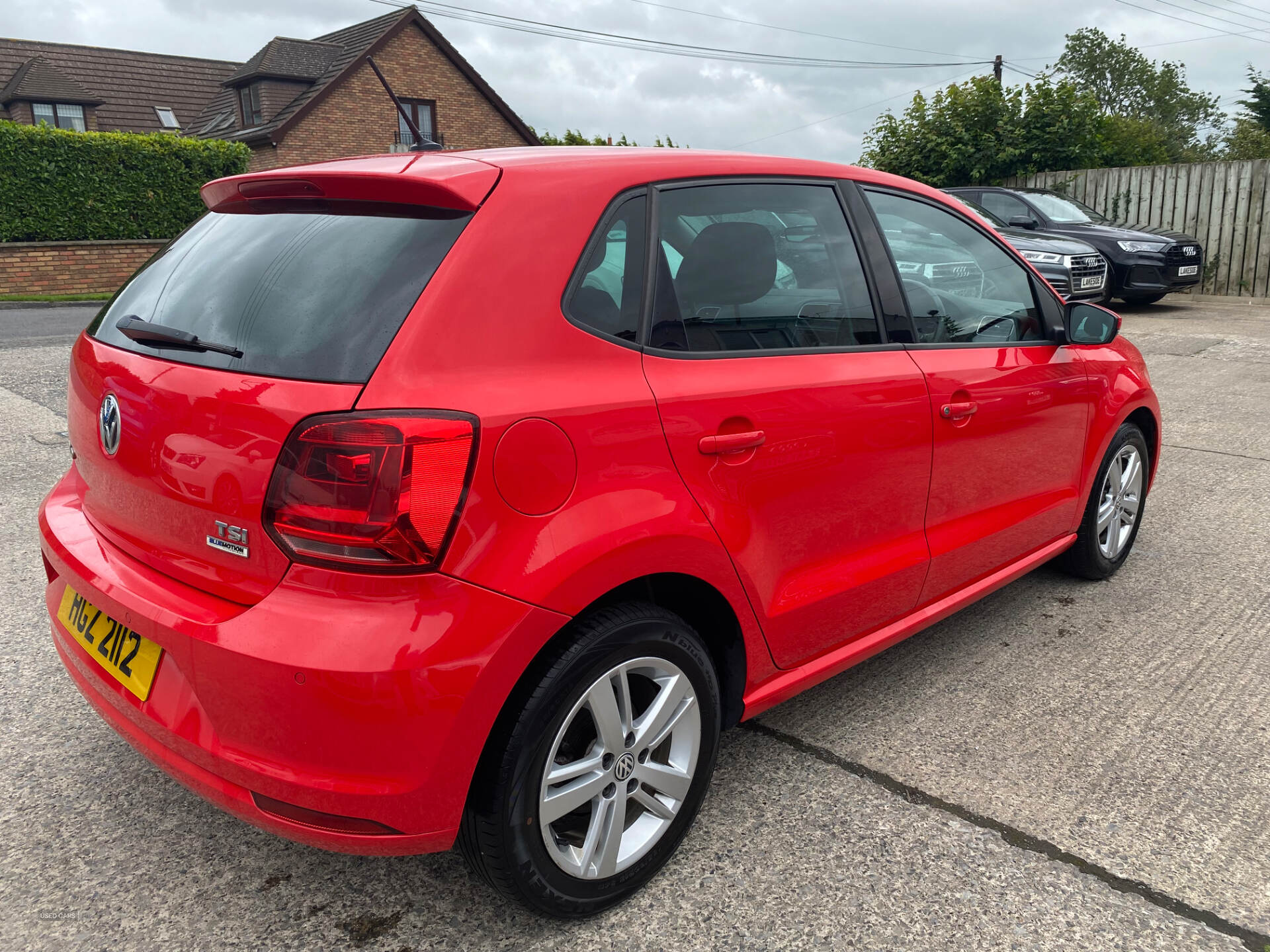 Volkswagen Polo HATCHBACK in Down