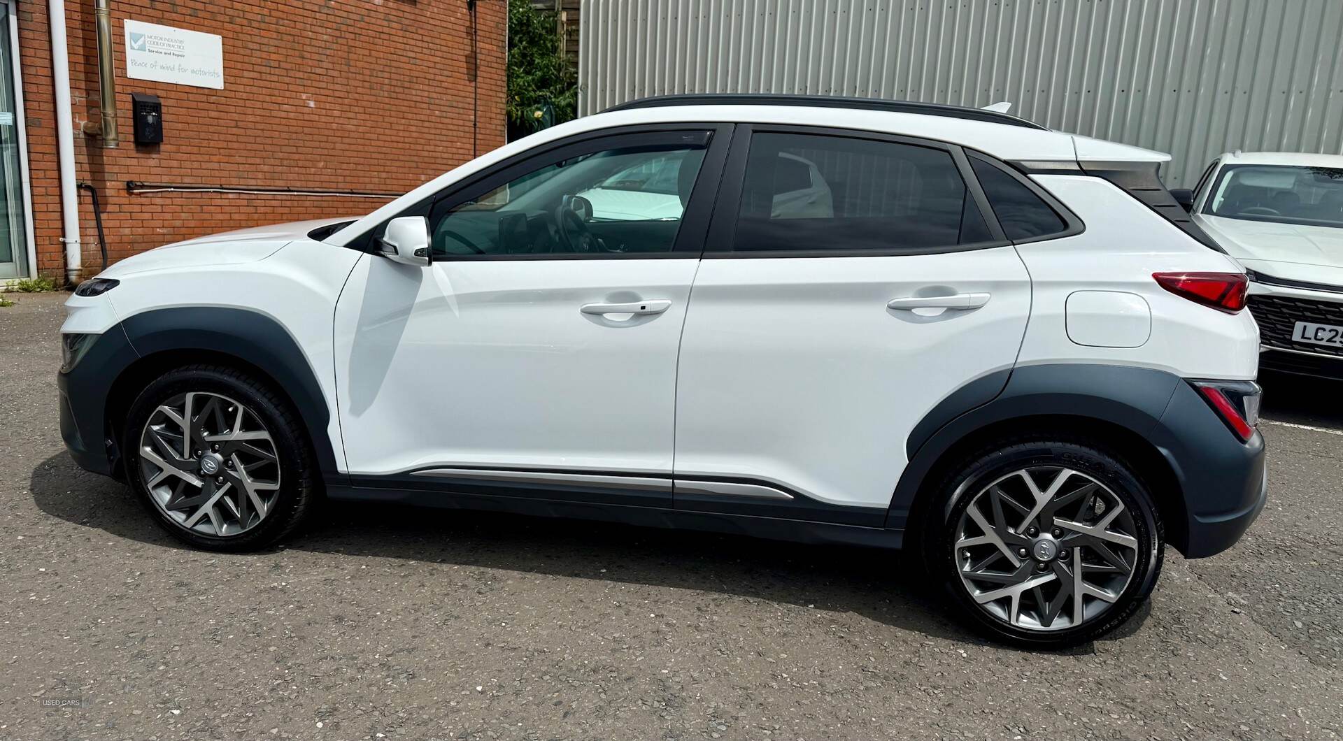 Hyundai Kona HATCHBACK in Down