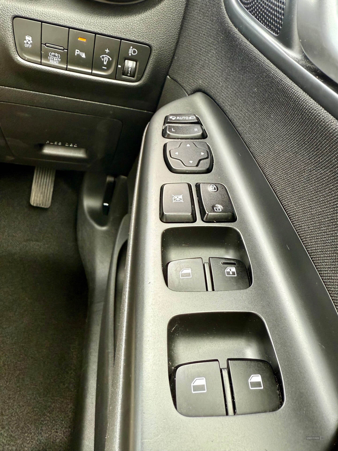 Hyundai Kona HATCHBACK in Down