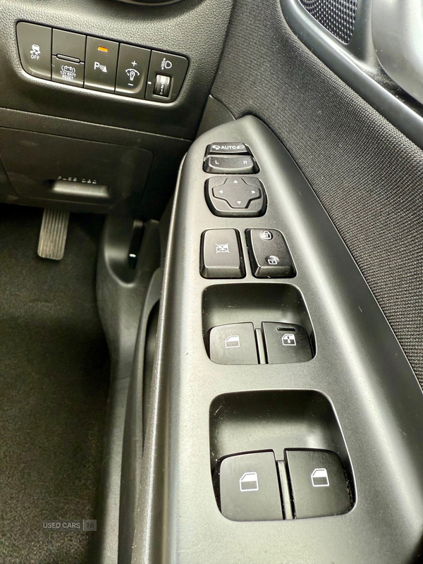 Hyundai Kona HATCHBACK in Down