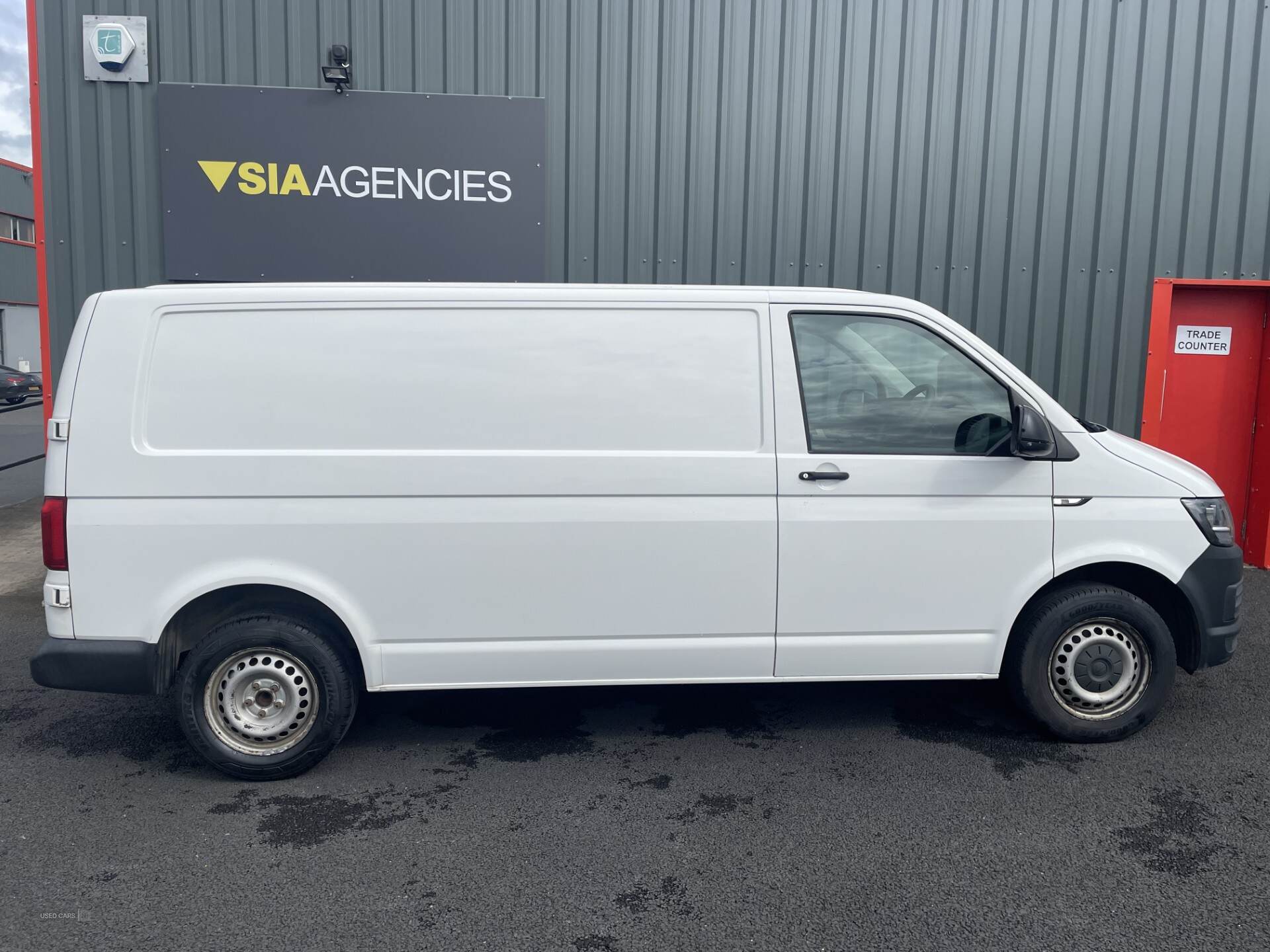 Volkswagen Transporter T30 LWB DIESEL in Antrim