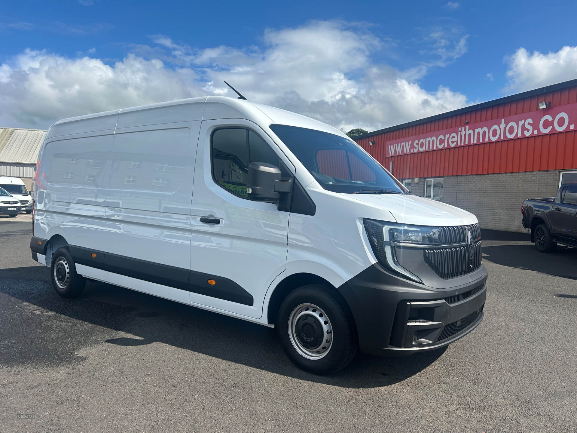 Renault Master LM35 DCI 150 BHP ADVANCE MEDIUM ROOF in Antrim