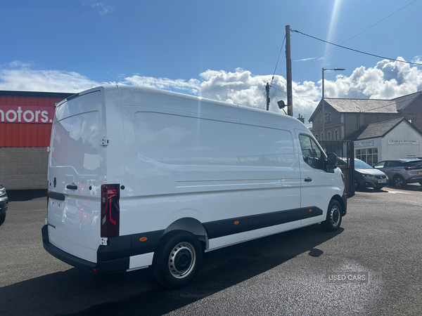 Renault Master LM35 DCI 150 BHP ADVANCE MEDIUM ROOF in Antrim